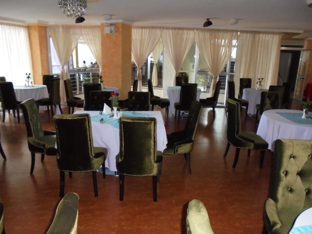 Aphrodite International Hotel 亚的斯亚贝巴 外观 照片
