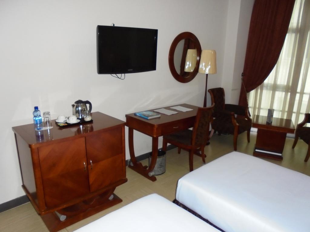 Aphrodite International Hotel 亚的斯亚贝巴 外观 照片