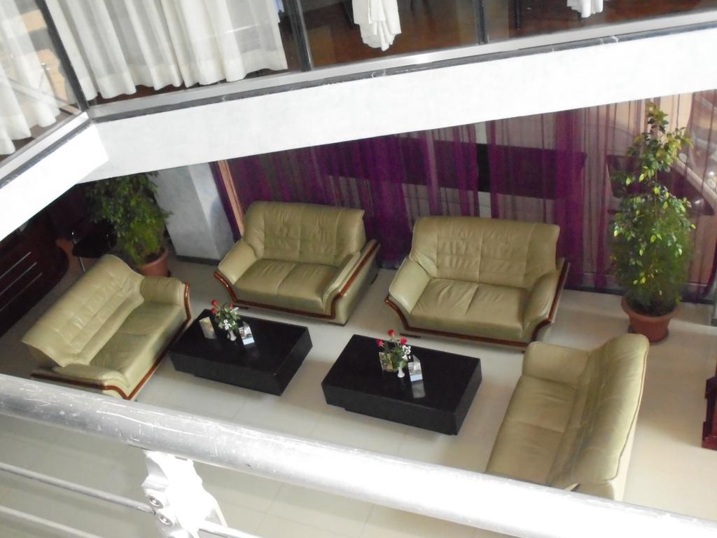 Aphrodite International Hotel 亚的斯亚贝巴 外观 照片