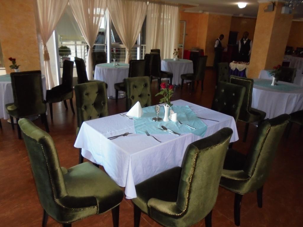 Aphrodite International Hotel 亚的斯亚贝巴 外观 照片
