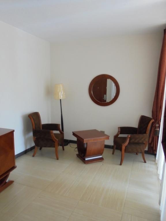 Aphrodite International Hotel 亚的斯亚贝巴 外观 照片