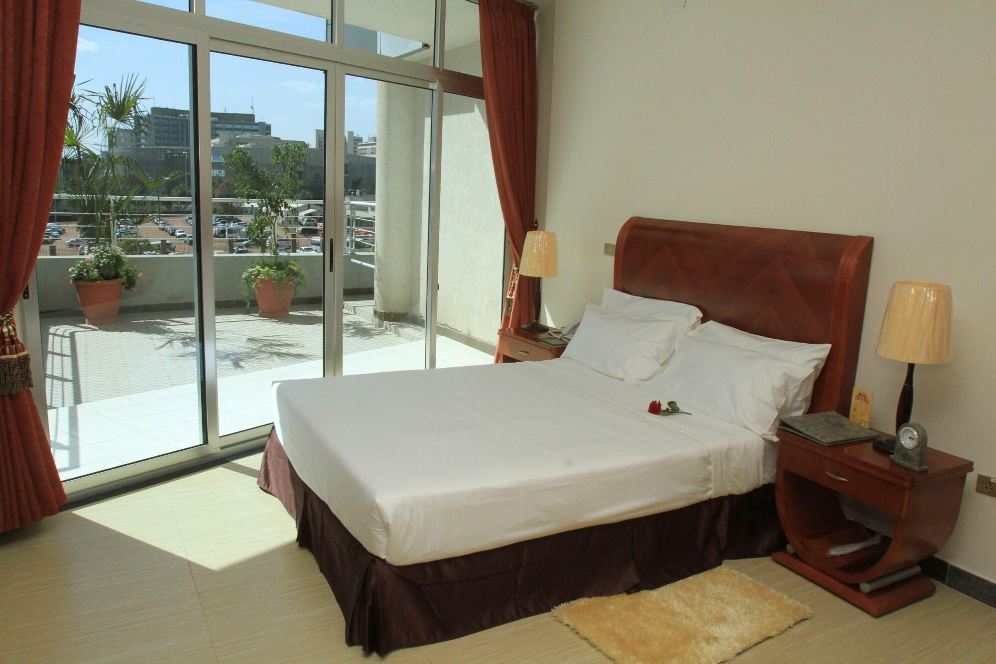Aphrodite International Hotel 亚的斯亚贝巴 外观 照片