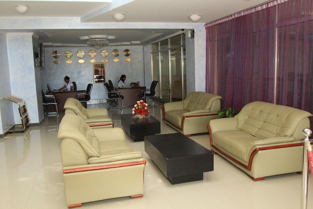 Aphrodite International Hotel 亚的斯亚贝巴 外观 照片